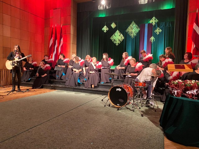 R.Saule un Lizuma jauktais koris